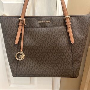 Michael Kors Signature Tote